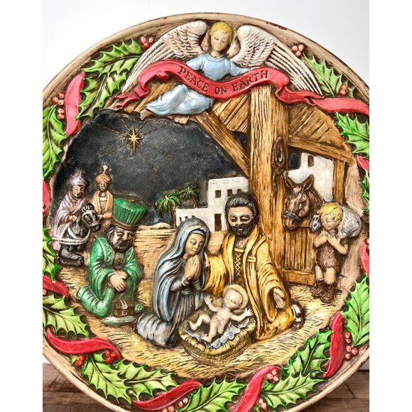 VTG Detailed Nativity Scene Decorative Wall Plate Peace On Earth Christmas - Picture 2 of 5